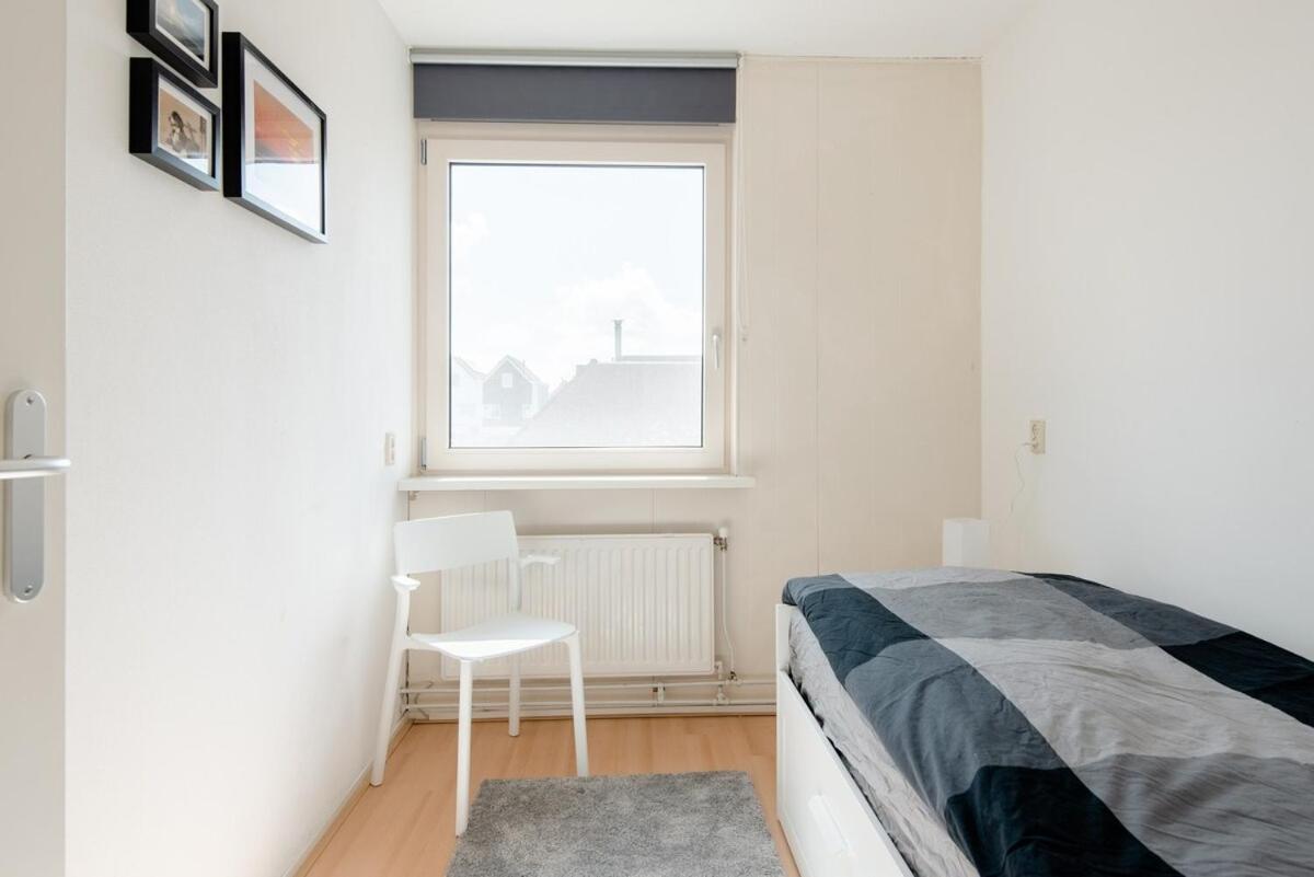 Julianadorp Zuhause Am Meer Fuer 6 Personen Mit 4 Schlafzimmern 외부 사진
